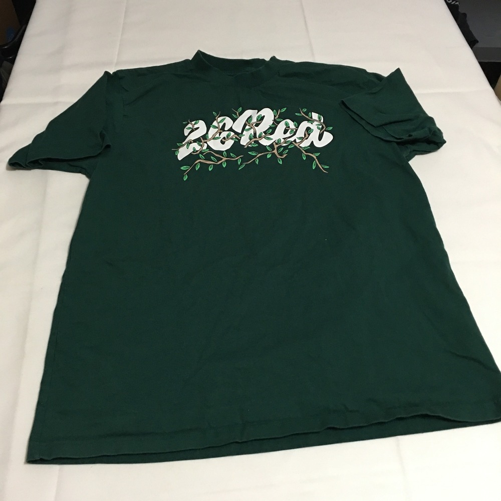 Twenty Six Red Graphic T-Shirt Mens Large (Tag XL) Green Los Angeles Dice Skate